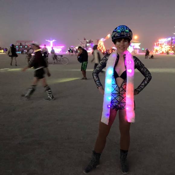 Meet your Posher, Sarah - Picture 1 of 1